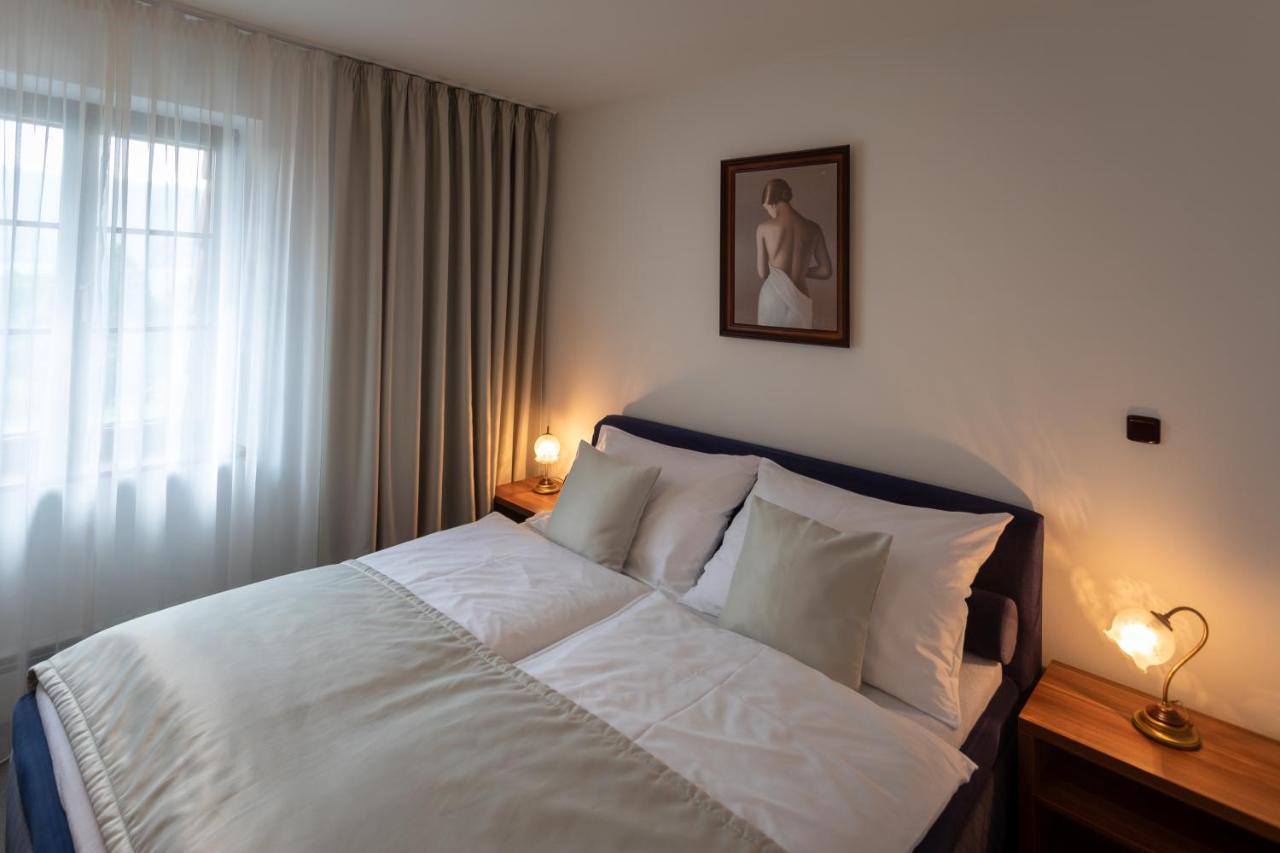 Hotel Zamecek Pod Hradem Stary Jicin 111 المظهر الخارجي الصورة